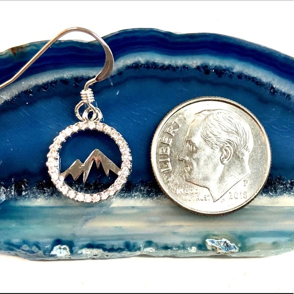 Mountain Earrings, Wanderlust, Nature, Minimalist - Picture 5 of 8